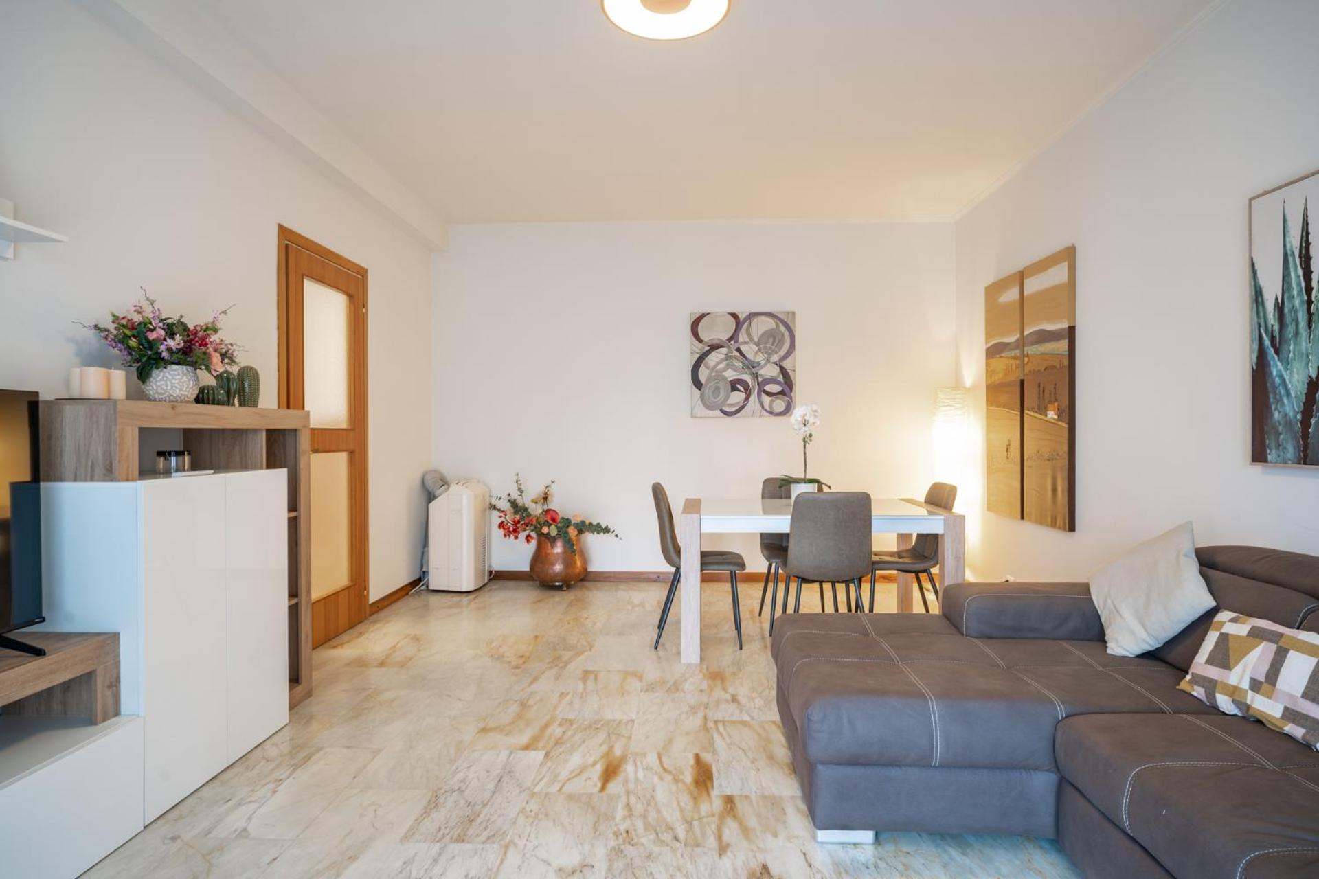 Isola - Near Viscontea Island Apartment